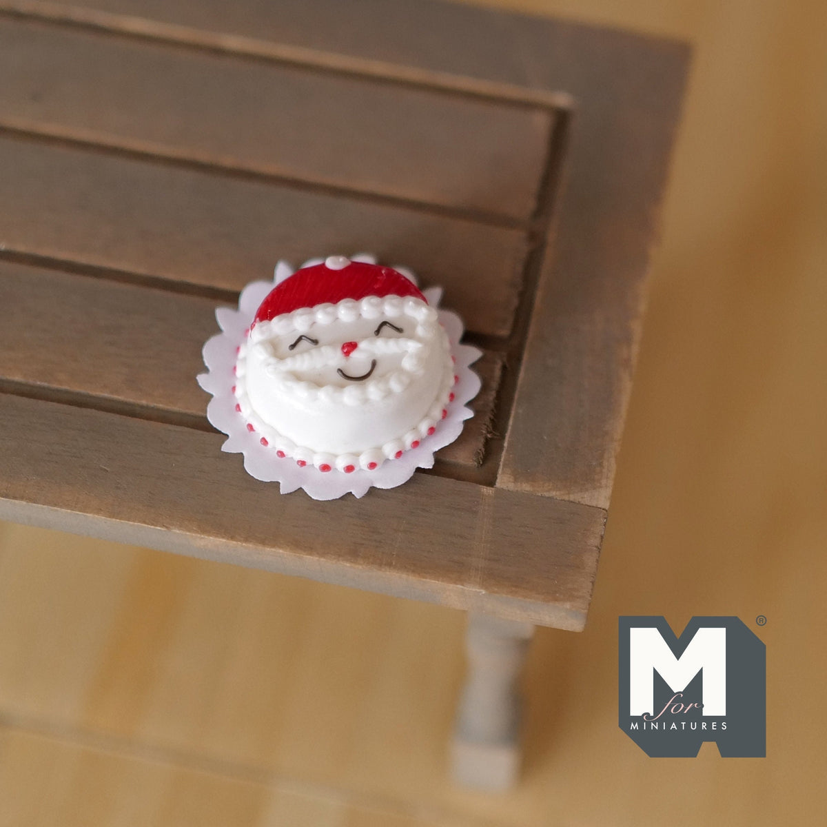 1:12 scale Dollhouse Supplies miniature Christmas Cake - D025