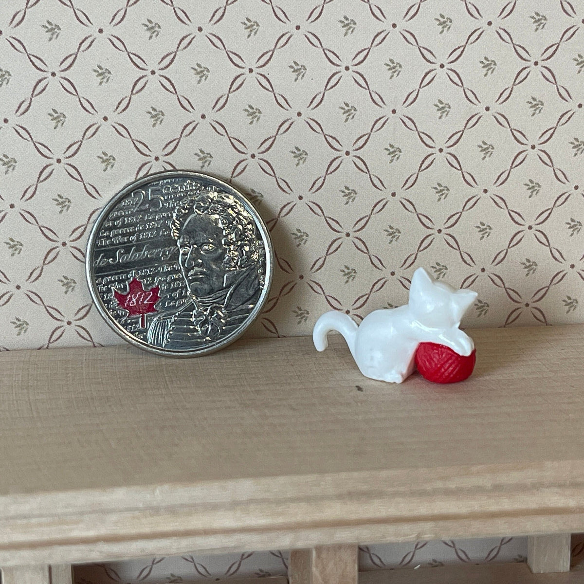 1:12 Scale Miniature Kitten Playing with Yarn Ball, 7/8 inch long, DIY Dollhouse Supply (white)