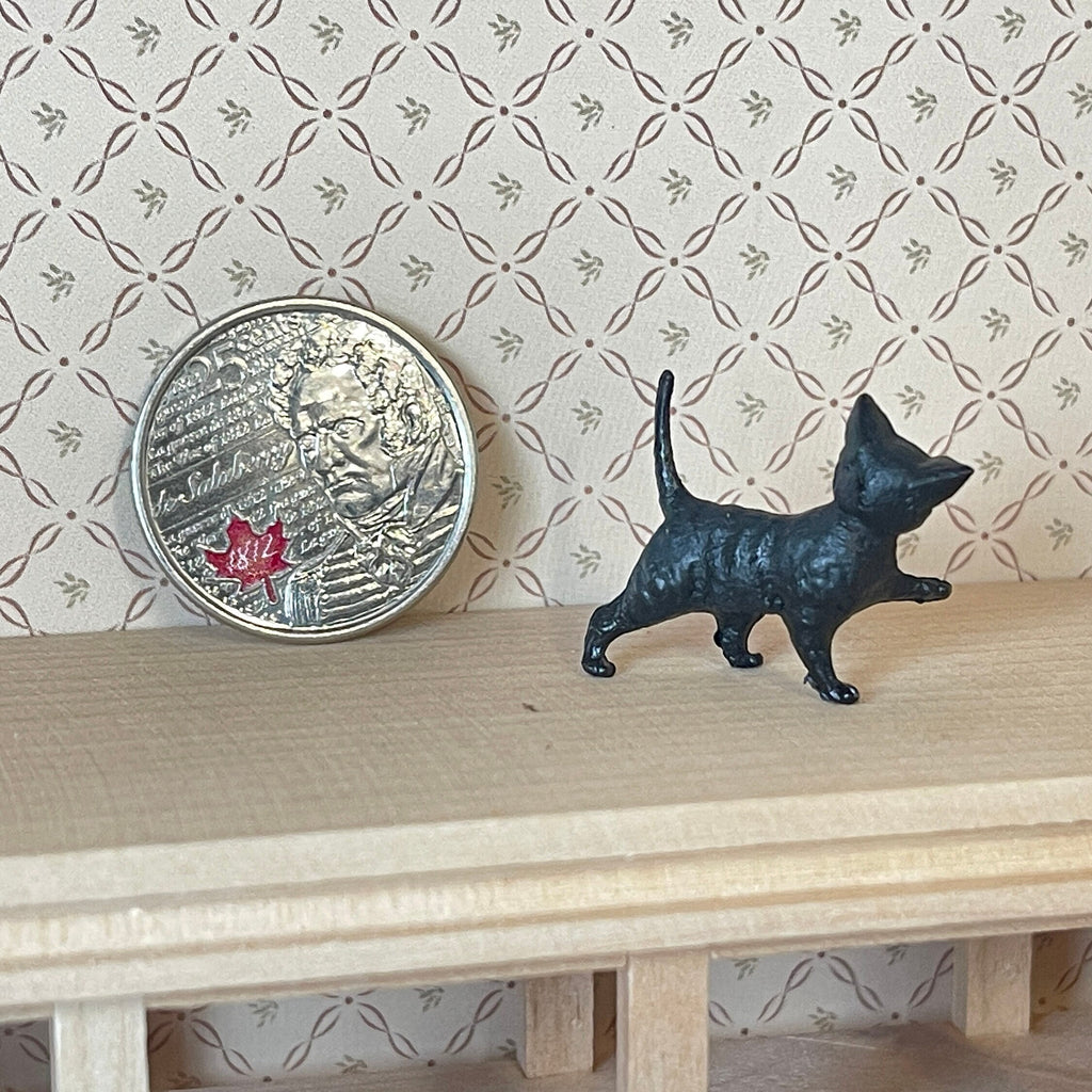 1:12 Scale Miniature Walking Kitten Figure, 1 inch long, DIY Dollhouse Supply (black) (style A)