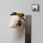 Sac de Père Noël miniature en tissu à l'échelle 1:12 avec grelot, nœud vert et doré, 4,4 cm (1-3/4 pouce) de haut, accessoire pour maison de poupée à faire soi-même