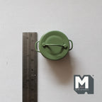 Marmite miniature en métal à l'échelle 1:12 avec couvercle et poignées, 2,4 cm de hauteur, accessoire de maison de poupée DIY (vert)