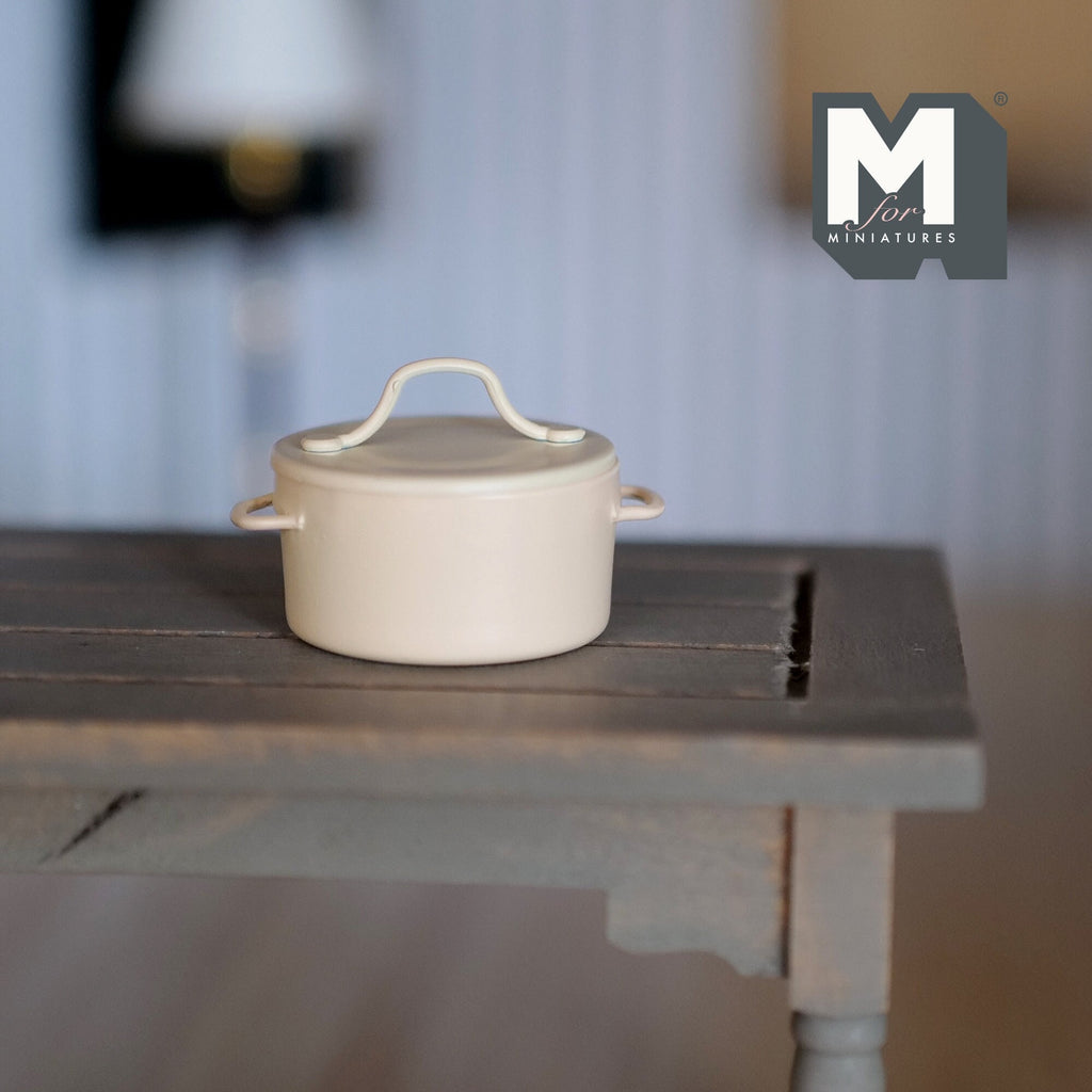 1:12 Scale Miniature Metal Cooking Pot with Lid, Side Handles, 1-1/16 inch dia., DIY Dollhouse Supply (cream)