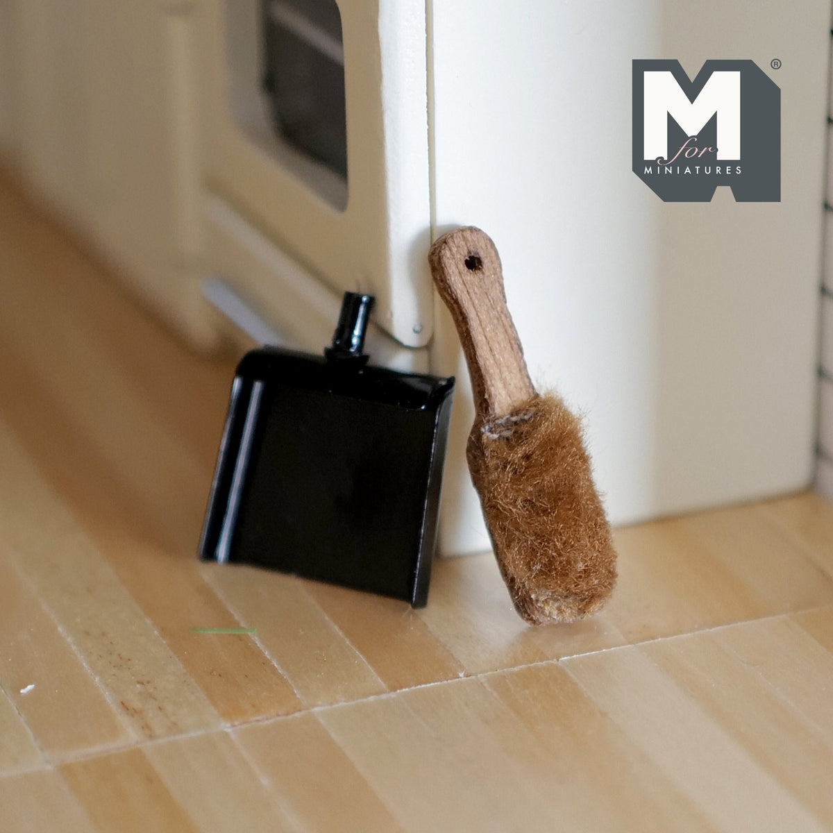Miniature Dust Pan & Brush 1:12 Scale Dollhouse Supplies Kitchen Metal Dustpan and Wooden Brush Set of 2 - F017