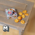 1:12 Dollhouse Supplies Miniature Butter Cookies Box with 7 Cookies - E033