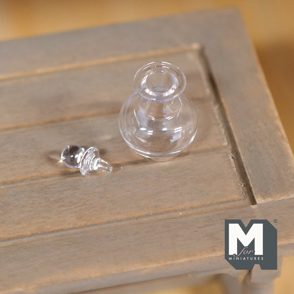 1:12 Scale Miniature Glass Wine Decanter with Stopper, 1-3/16 inch tall, DIY Dollhouse Supply (clear)