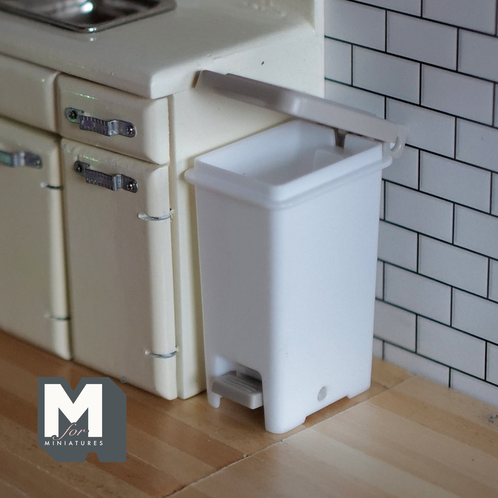 1:12 Scale Miniature Step On Trash Can with Foot Pedal, 2-1/4 inch tall, DIY Dollhouse Supply (light grey)