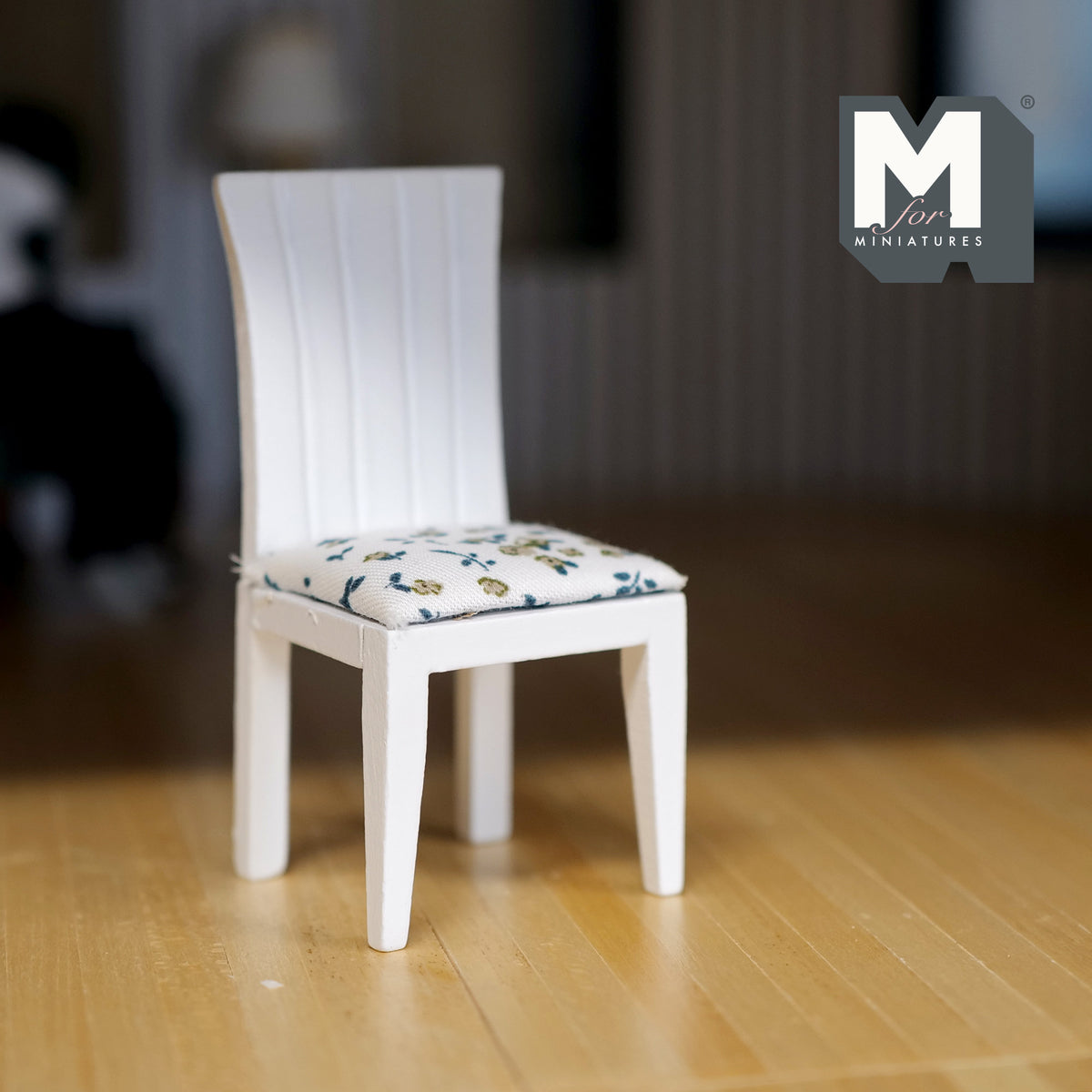 1:12 Scale Miniature Wood Slat Back Dining Chair with Seat Pad, 3-9/16 inch tall, DIY Dollhouse Supply (white)