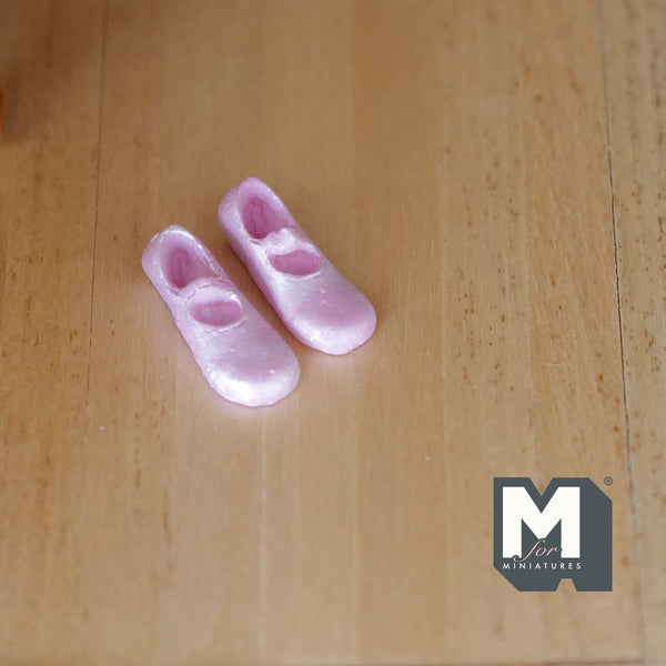 Miniature Pink Ballet Shoes 1:12 Scale Ballet Shoes - G075