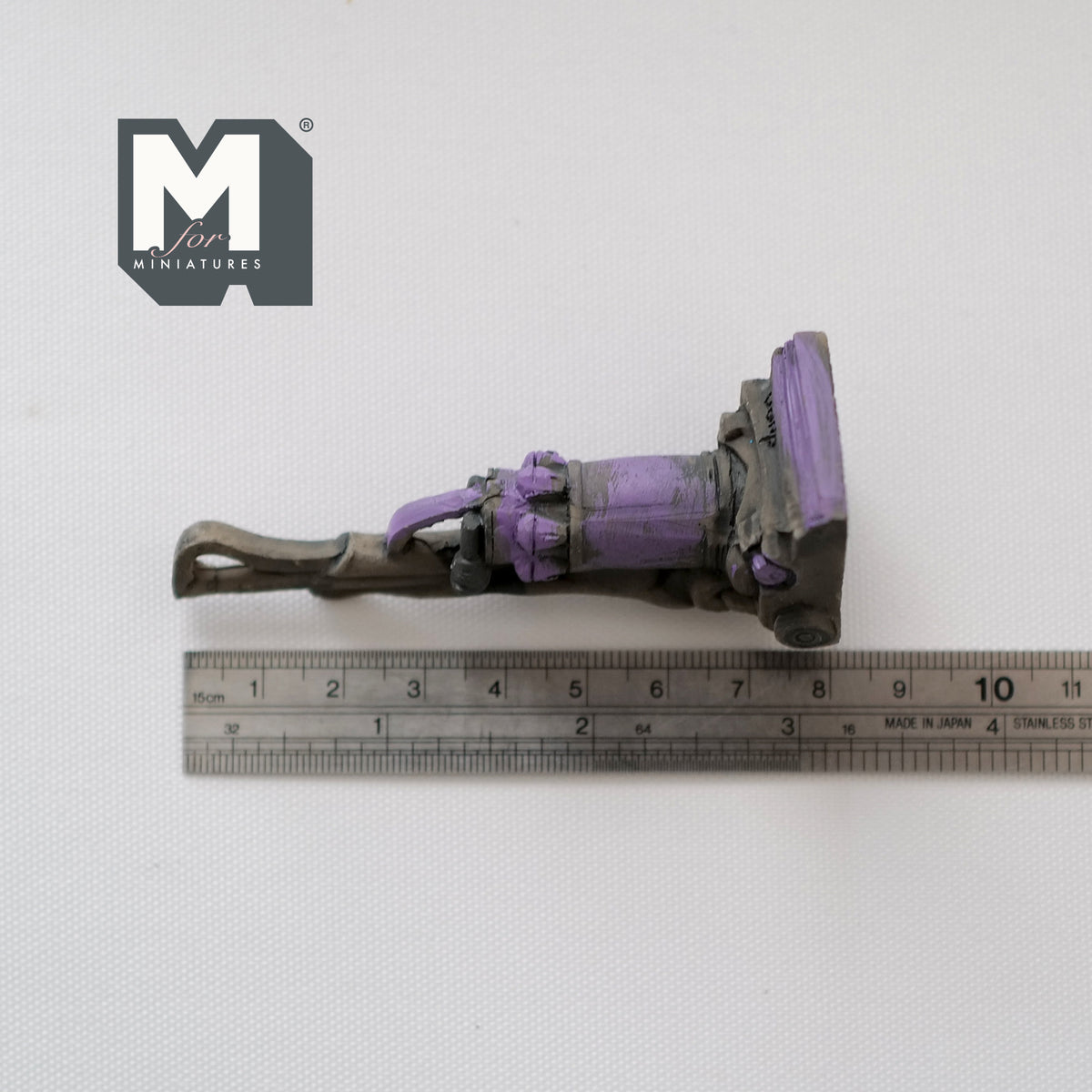 Dollhouse Miniature Dusty Modern Vacuum Cleaner 1:12 Scale Dollhouse Appliance - D075