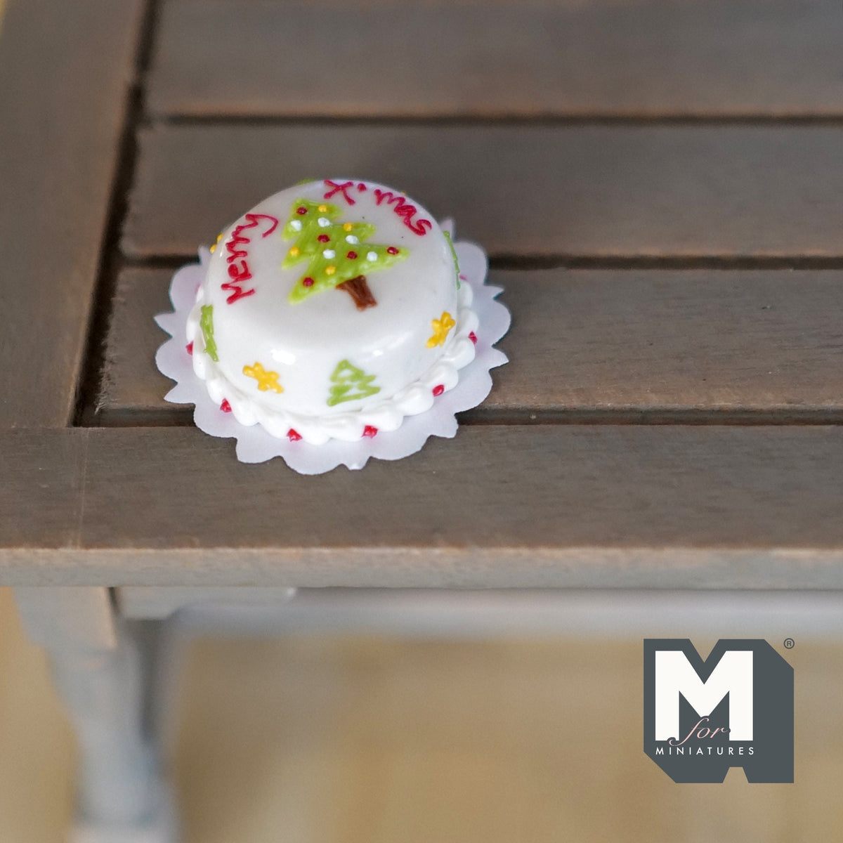 1:12 Scale Miniature White Frosted Christmas Cake with Tree Decoration on Doily, 13/16 inch dia., DIY Dollhouse Supply
