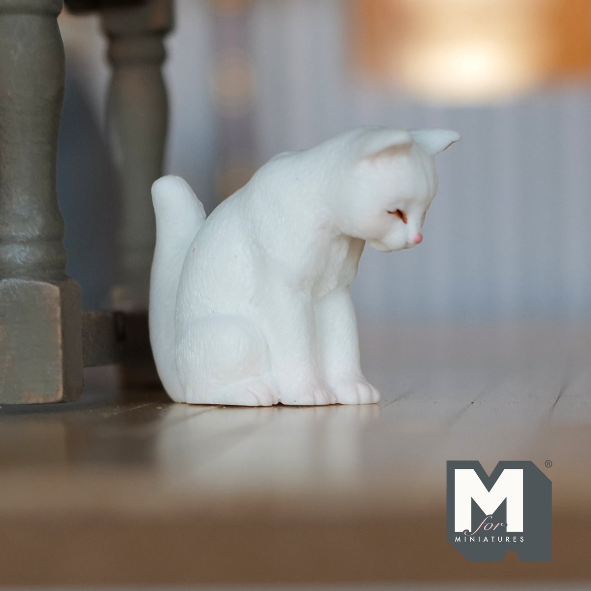 1:12 Scale Miniature Drowsy Sitting Kitten, 1-1/8 inch tall, DIY Dollhouse Supply (white)