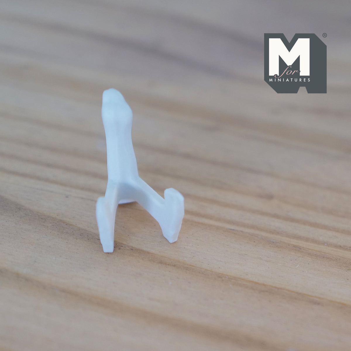 1:12 Scale Miniature Ceramic Plate Stand, Easel Style, 1-1/16 inch tall, DIY Dollhouse Supply (white)