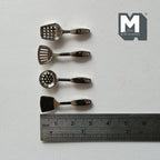 Ustensiles de cuisine miniatures en métal à l'échelle 1:12, lot de 4, 3 cm de long, fourniture pour maison de poupée DIY (bronze)