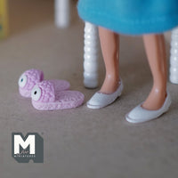 Miniature Plush Slippers 1:12 Scale Dollhouse Bedroom Flip Flops Lounge Shoes Indoor Sandals (pink) - G074