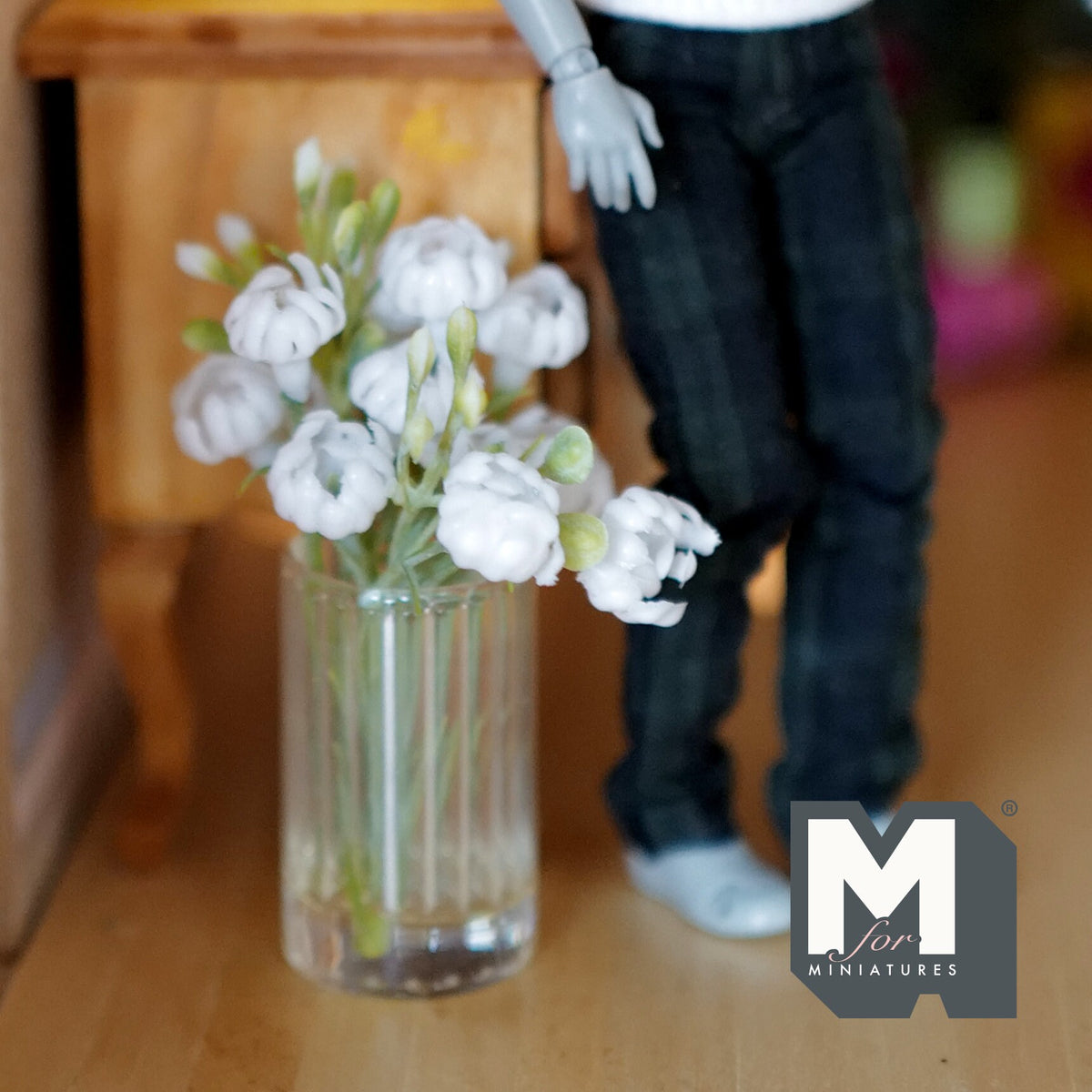 1:12 Scale Miniature White Flower Bouquet in Round Glass Vase, 2-3/4 inch tall, DIY Dollhouse Supply