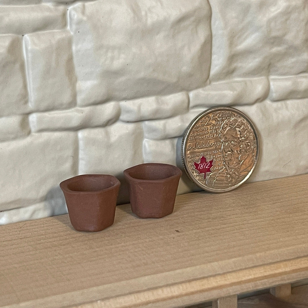 Dollhouse Supplies Miniature Hexagon Clay Planter, 1:12 Scale Clay Flower Pots Set of 2 - B088