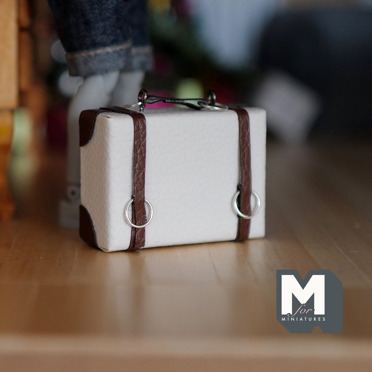 1:12 Scale Miniature Faux Leather Suitcase with Straps and Handle, 1-9/16 inch tall, DIY Dollhouse Supply (white)