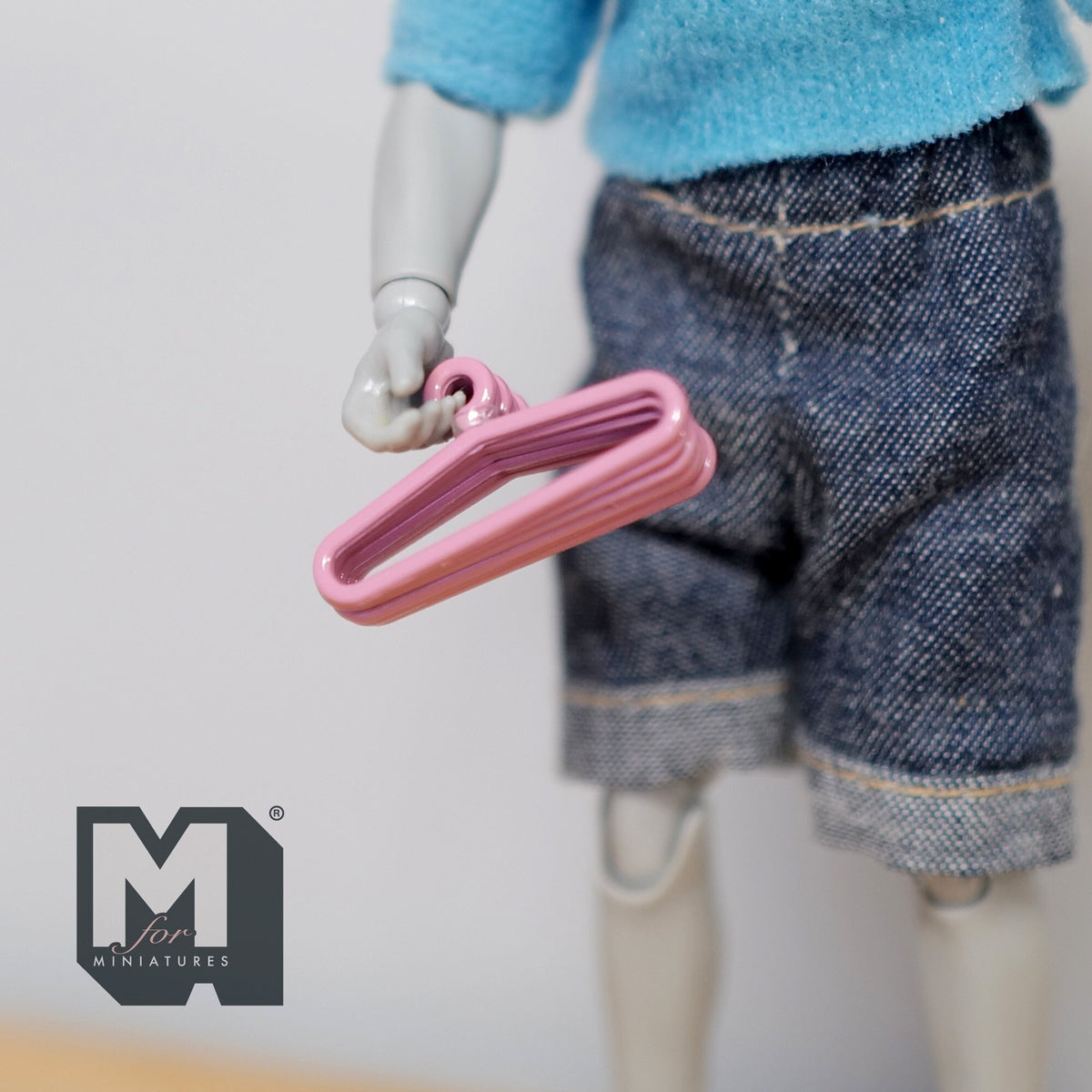 1:12 Scale Miniature Metal Clothes Hangers, Set of 6, 1 inch wide, DIY Dollhouse Supply (pink)