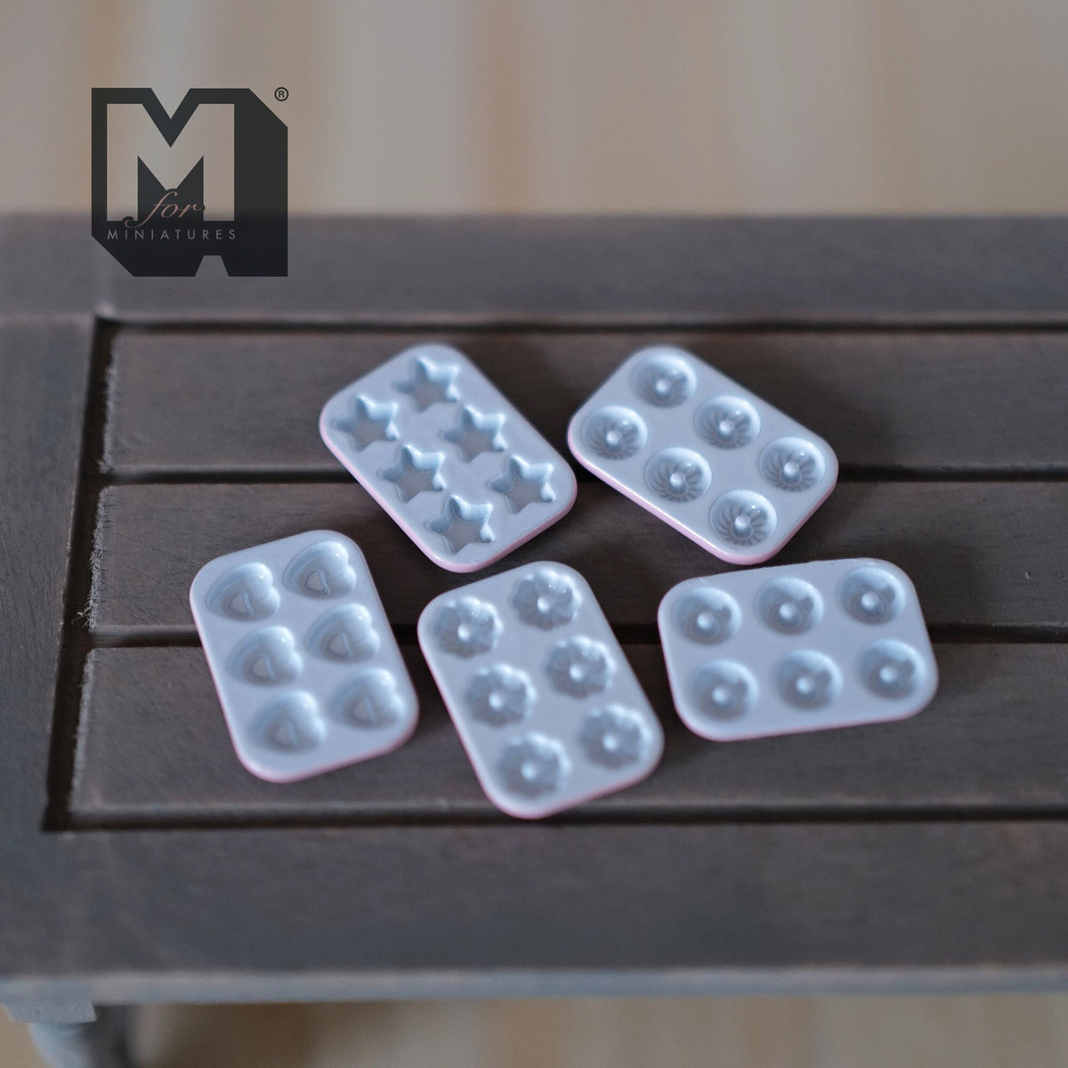 1:12 Scale Miniature Metal Baking Molds, Stars, Hearts and Donuts, Set of 5, 13/16 inch long, DIY Dollhouse Supply (white and pink)