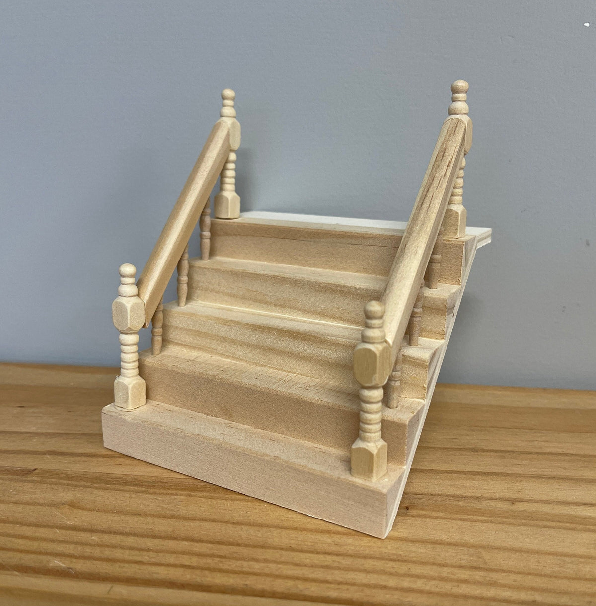 1:12 Scale Miniature Unfinished Dollhouse Entryway Steps with Handrails, 5 Steps, 2-7/8 inch high
