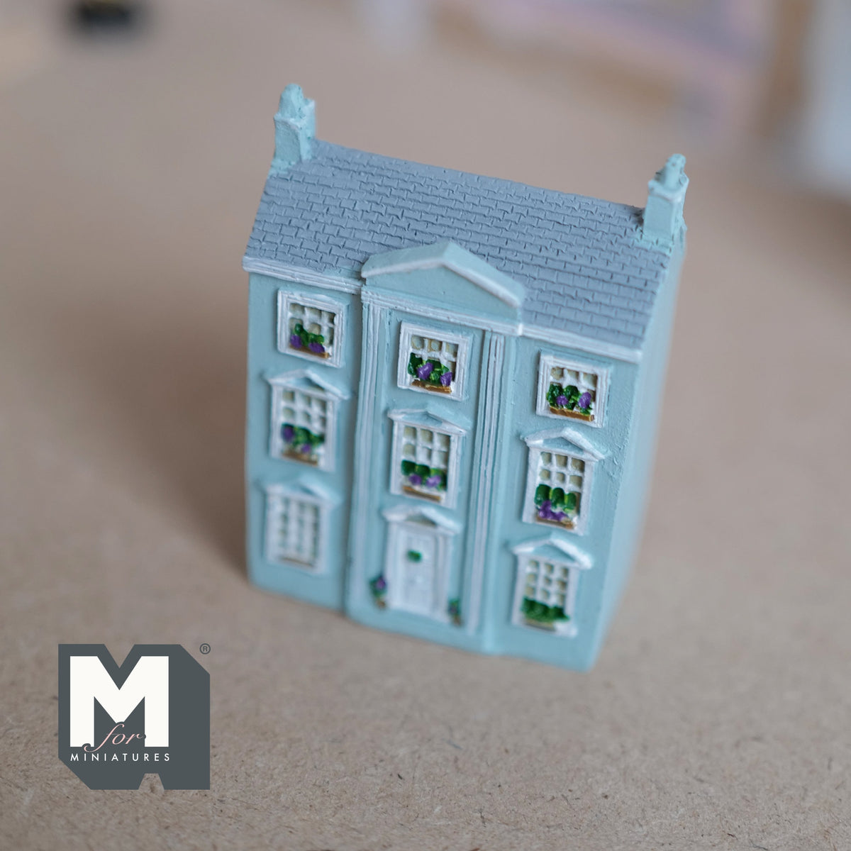 1:144 Scale Miniature Resin Georgian Dollhouse Model, House in a House, 2-11/16 inch tall, DIY Dollhouse Supply (light blue)