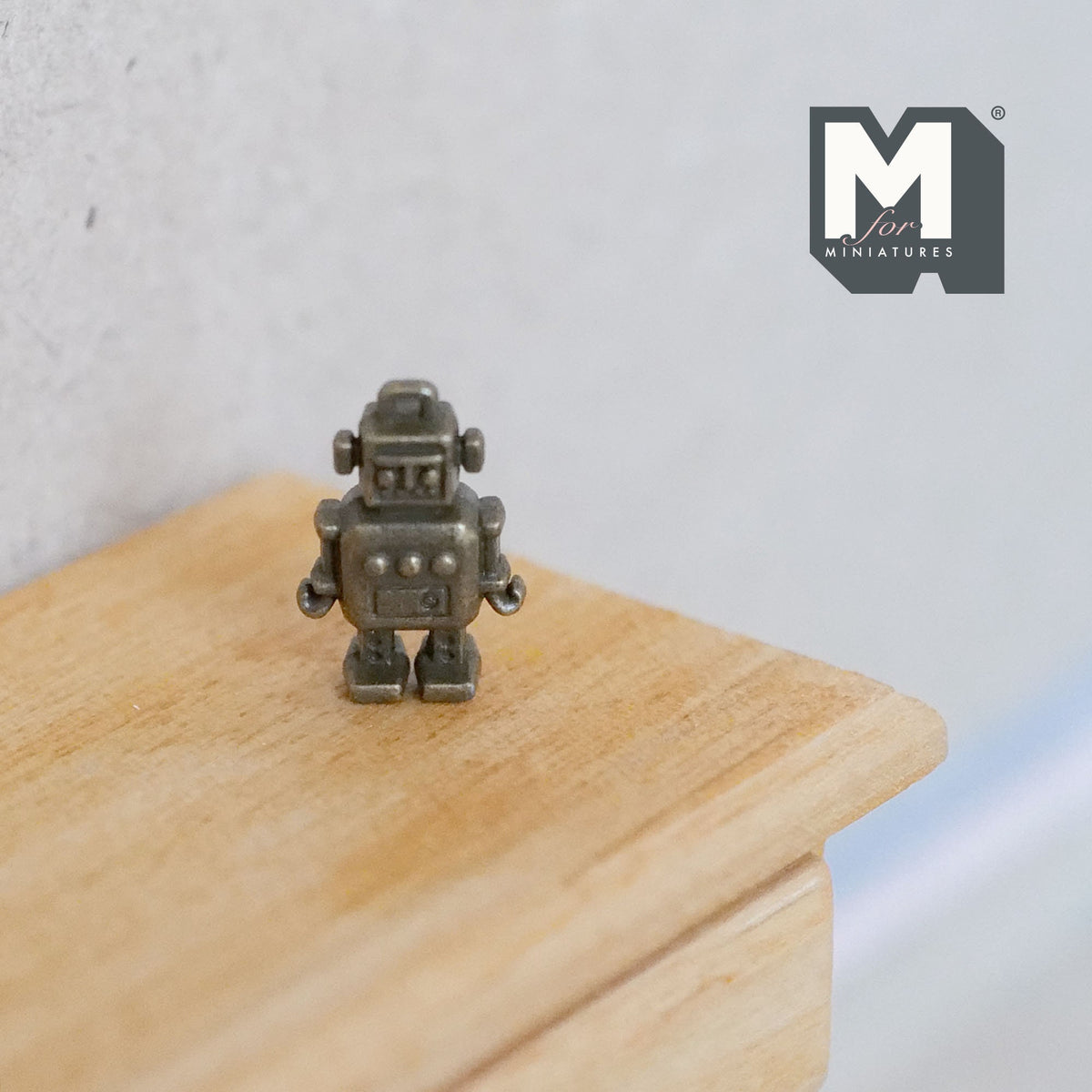 1:12 Scale Miniature Metal Retro Robot Figurine, 11/16 inch tall, DIY Dollhouse Supply (antique bronze)