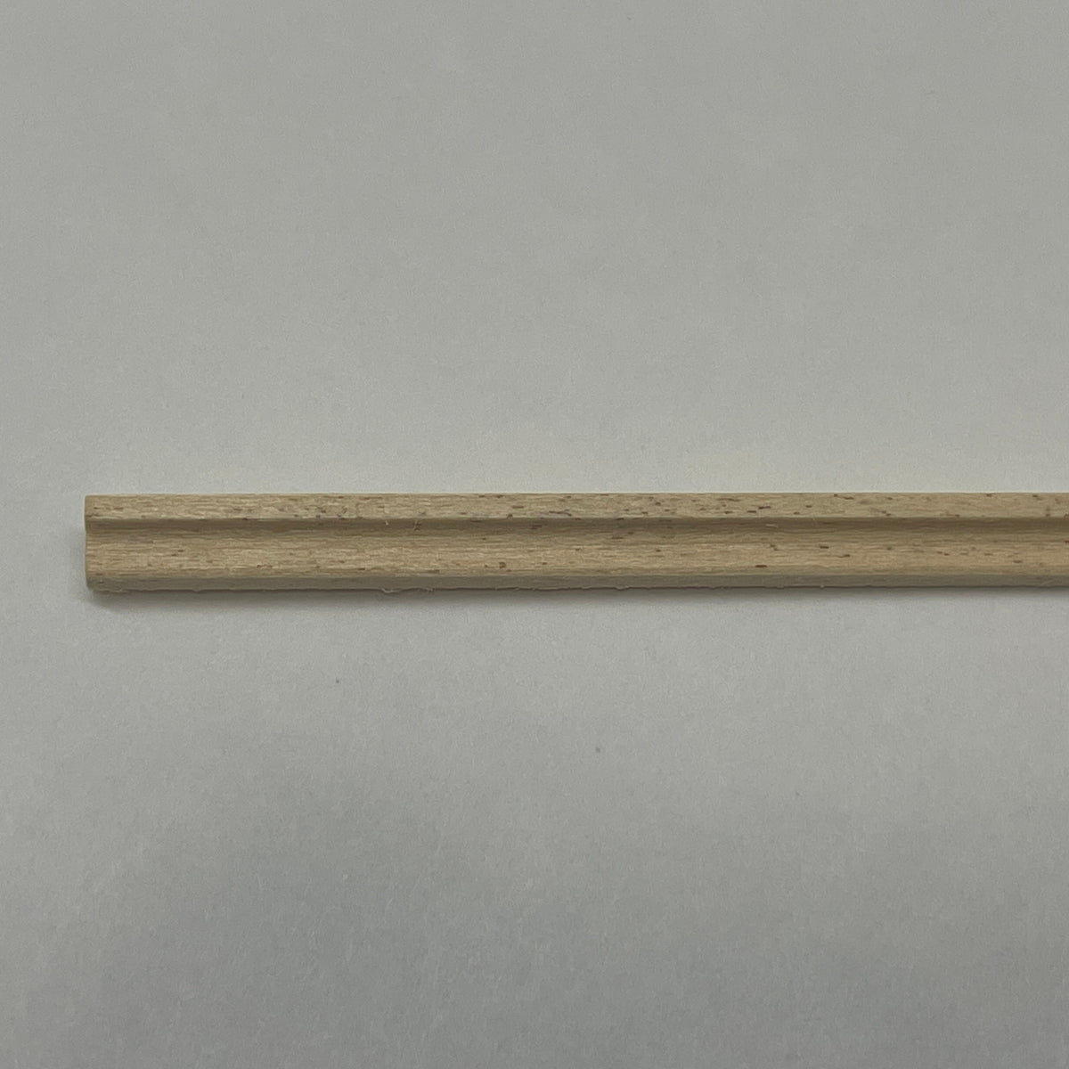 Miniature Slim Wood Trim Molding for Dollhouse Cornices and Picture Rails, 18 inch long