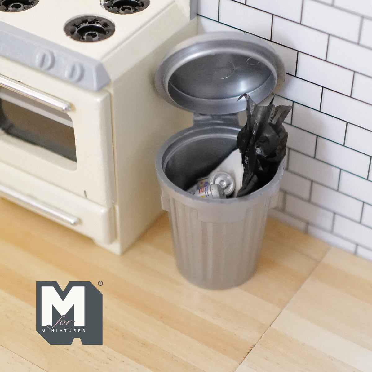 1:12 Scale Miniature Trash Bin with Lid and Trash, 2 inch tall, DIY Dollhouse Supply (gray)