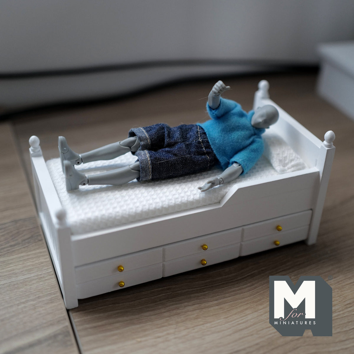 1:12 Scale Miniature Wood Daybed with Trundle Drawer, Mattress and Pillow, 6-13/16 inch long, DIY Dollhouse Supply (white)
