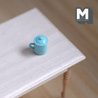Tasse à thé miniature en céramique avec couvercle, échelle 1:12, 1,4 cm de hauteur, accessoire pour maison de poupée DIY (bleu clair)