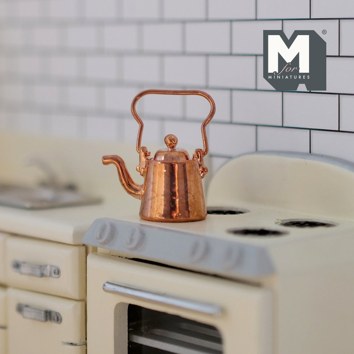 Miniature Copper Kettle 1:12 Scale Dollhouse Supplies Goose Neck Kettle with Handle Water Boiler with Lid - E097