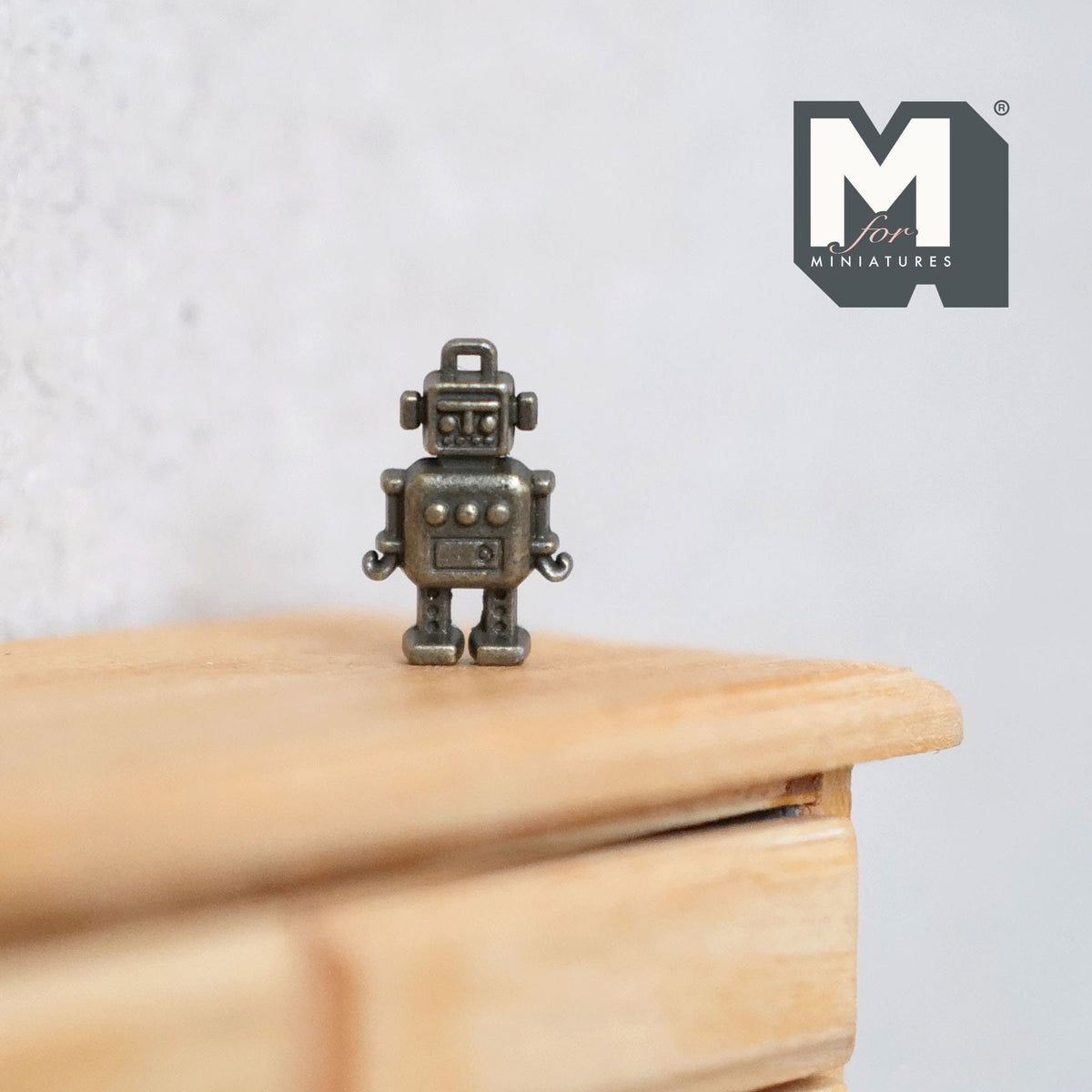 1:12 Scale Miniature Metal Retro Robot Figurine, 11/16 inch tall, DIY Dollhouse Supply (antique bronze)