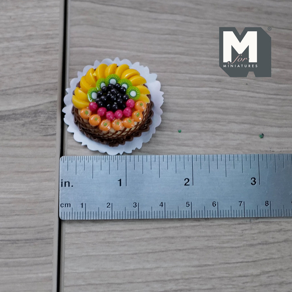 1:12 scale Dollhouse miniature Fruit Cake - E017