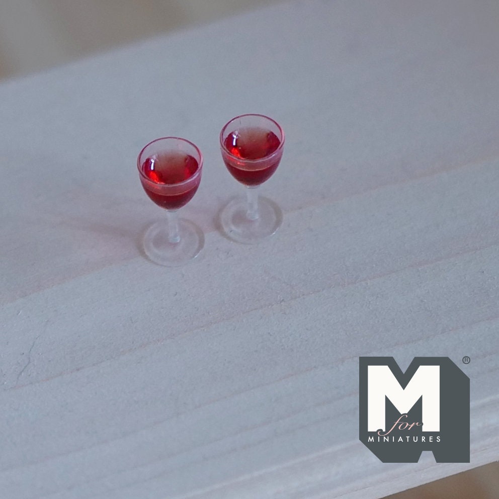 1:12 Dollhouse Miniature wine set of 2 (H)- E085