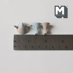 Théière et tasses miniatures en métal à l'échelle 1:12, ensemble de 3, 2,2 cm de hauteur, fournitures pour maison de poupée DIY (gris et bleu)