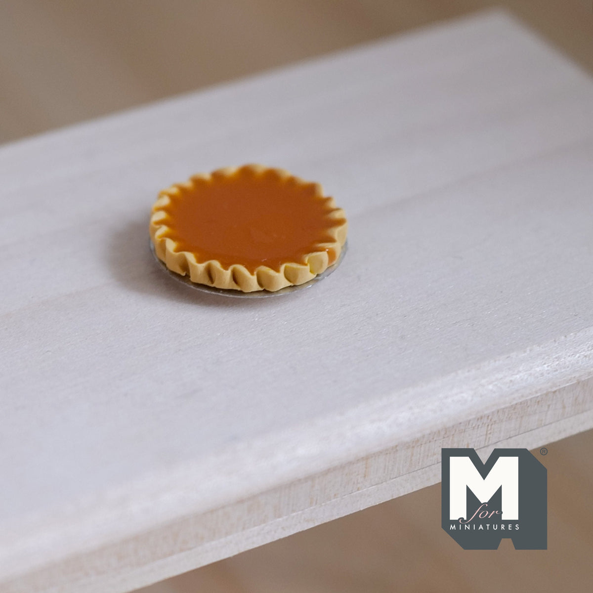 Miniature orange pie with Metal Plate 1:12 Scale Dollhouse Food 13/16"(Dia.) (clay) - E018