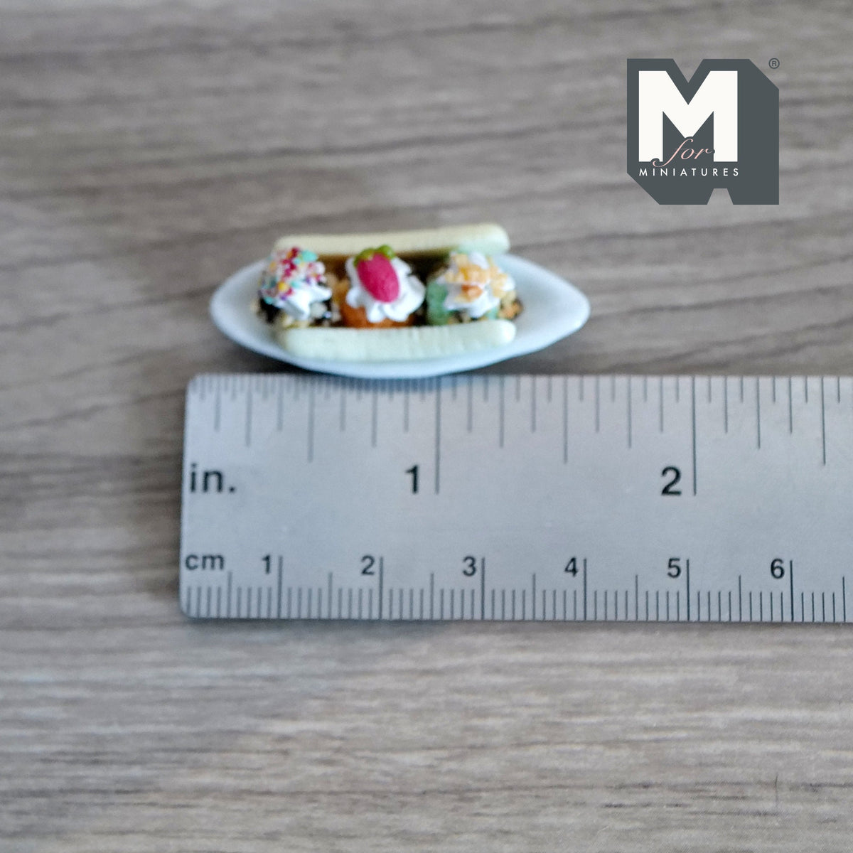 Dollhouse miniature Banana Split Ice Cream Sundae - H021