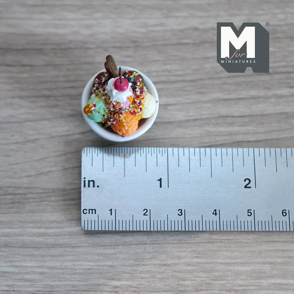 Dollhouse miniature Chocolate Ice-cream with spoon - H021