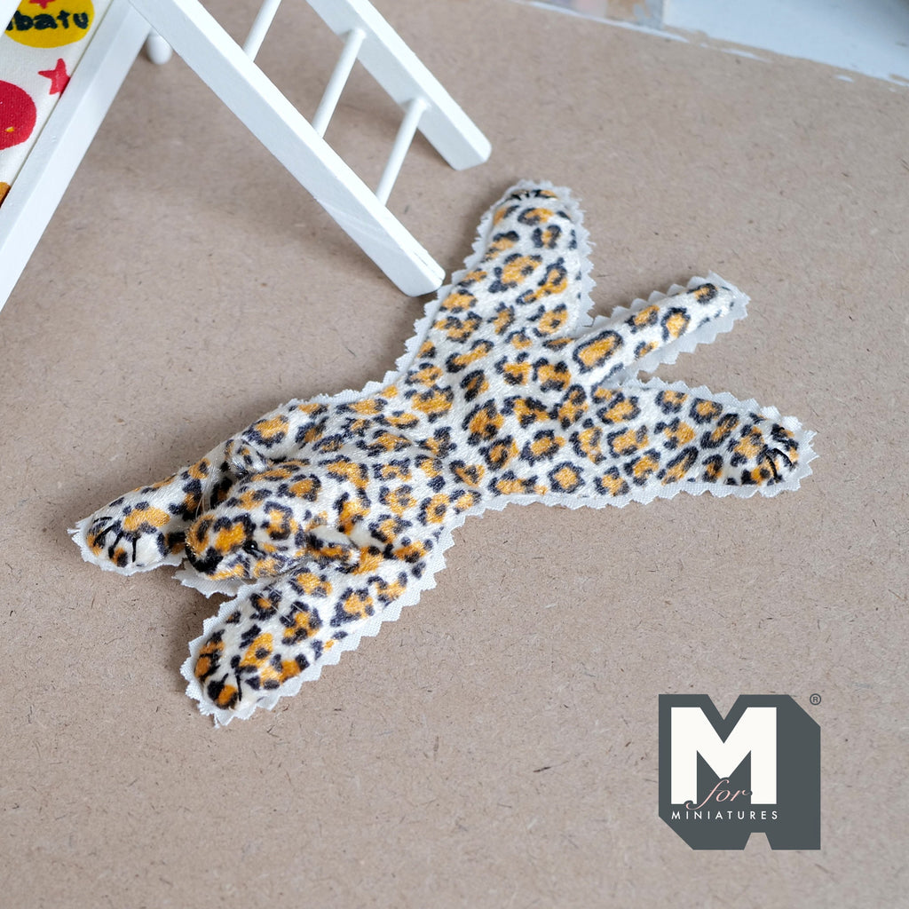 1:12 Scale Miniature Leopard Print Faux Skin Rug, 5-7/8 inch long, DIY Dollhouse Supply (100% fabric)