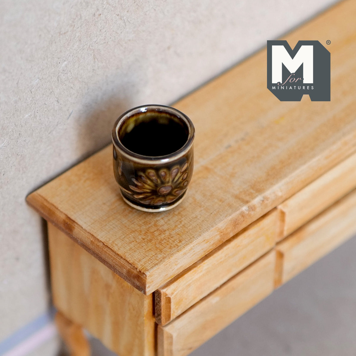 1:12 Scale Miniature Ceramic Planter Pot, Patterned Band, 13/16 inch dia., DIY Dollhouse Supply (dark brown)
