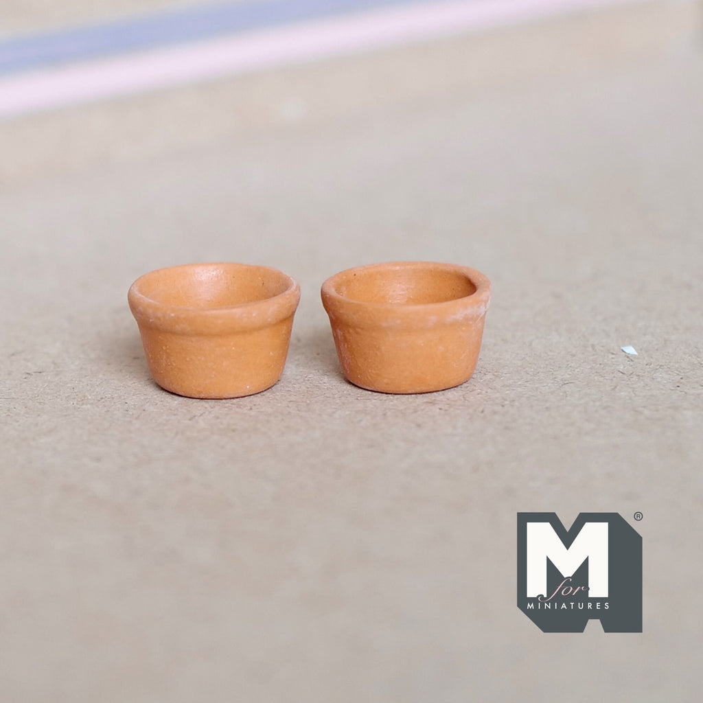 1:12 Scale Miniature Terracotta Clay Flower Pots, Rolled Rim, Set of 2, 1/2 inch tall, DIY Dollhouse Supply (brown)