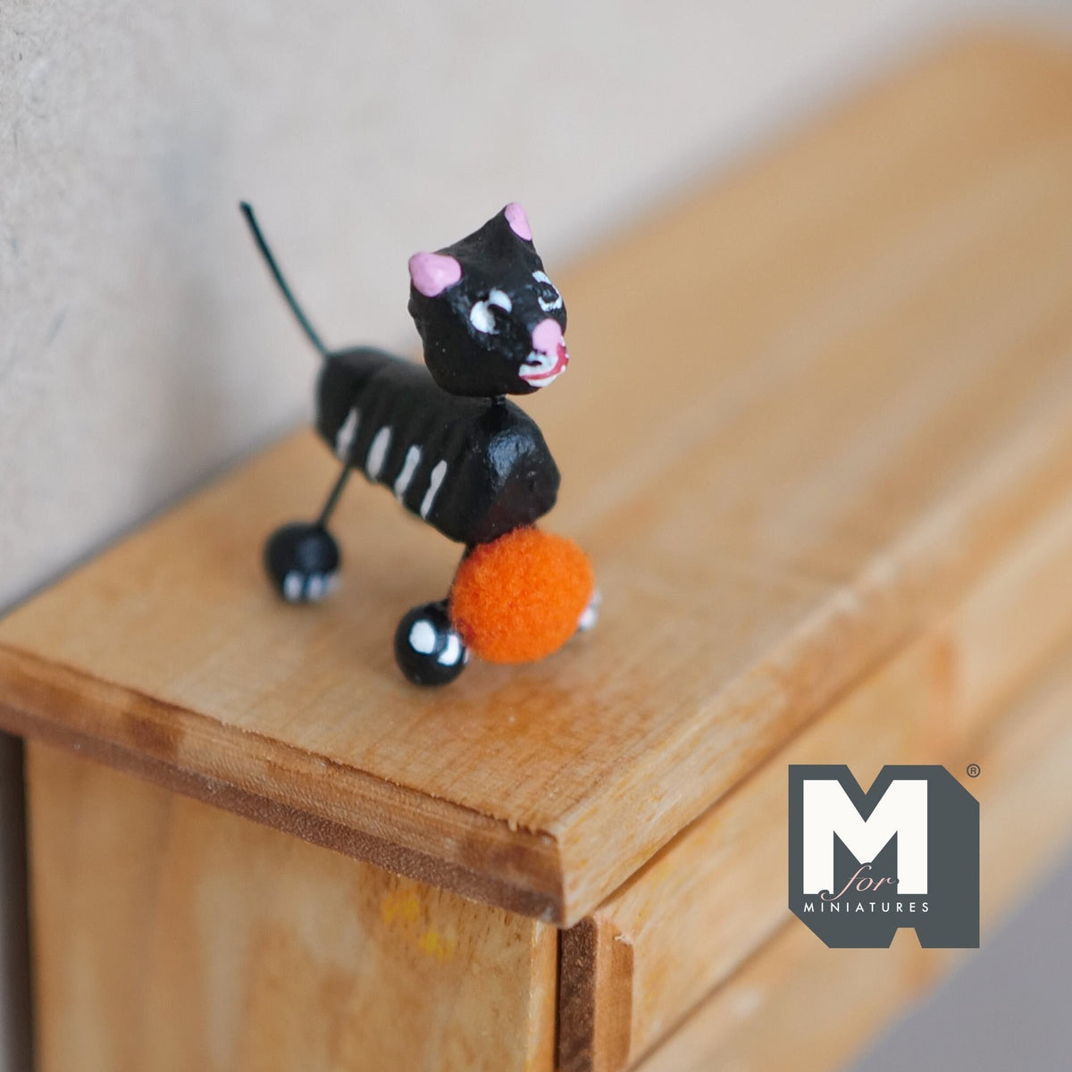 1:12 Scale Miniature Calaveras Cat Figurine with Pink Bow and Ball, 1-3/16 inch long, DIY Dollhouse Supply (black)