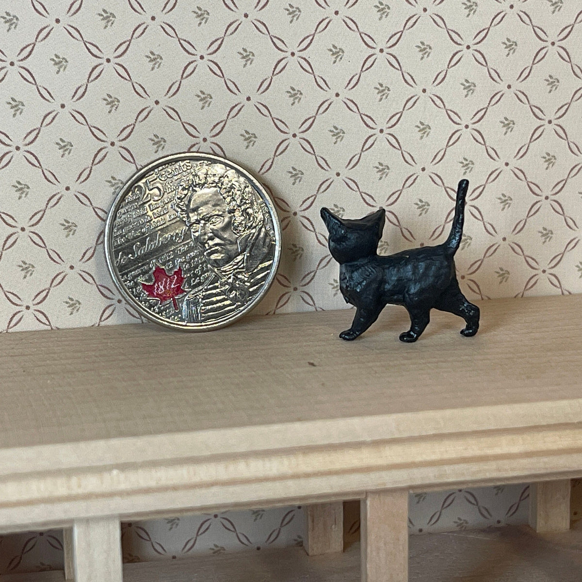 1:12 Scale Miniature Walking Kitten Figure, 13/16 inch long, DIY Dollhouse Supply (black) (style B)
