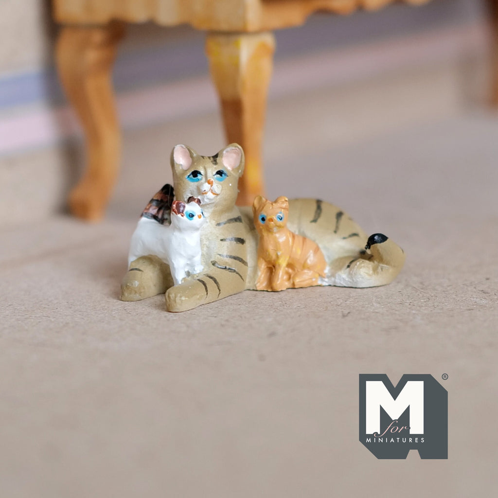 1:12 Scale Miniature Orange Tabby Cat with 2 Kittens, 1-5/8 inch long, DIY Dollhouse Supply (bed sold separately)