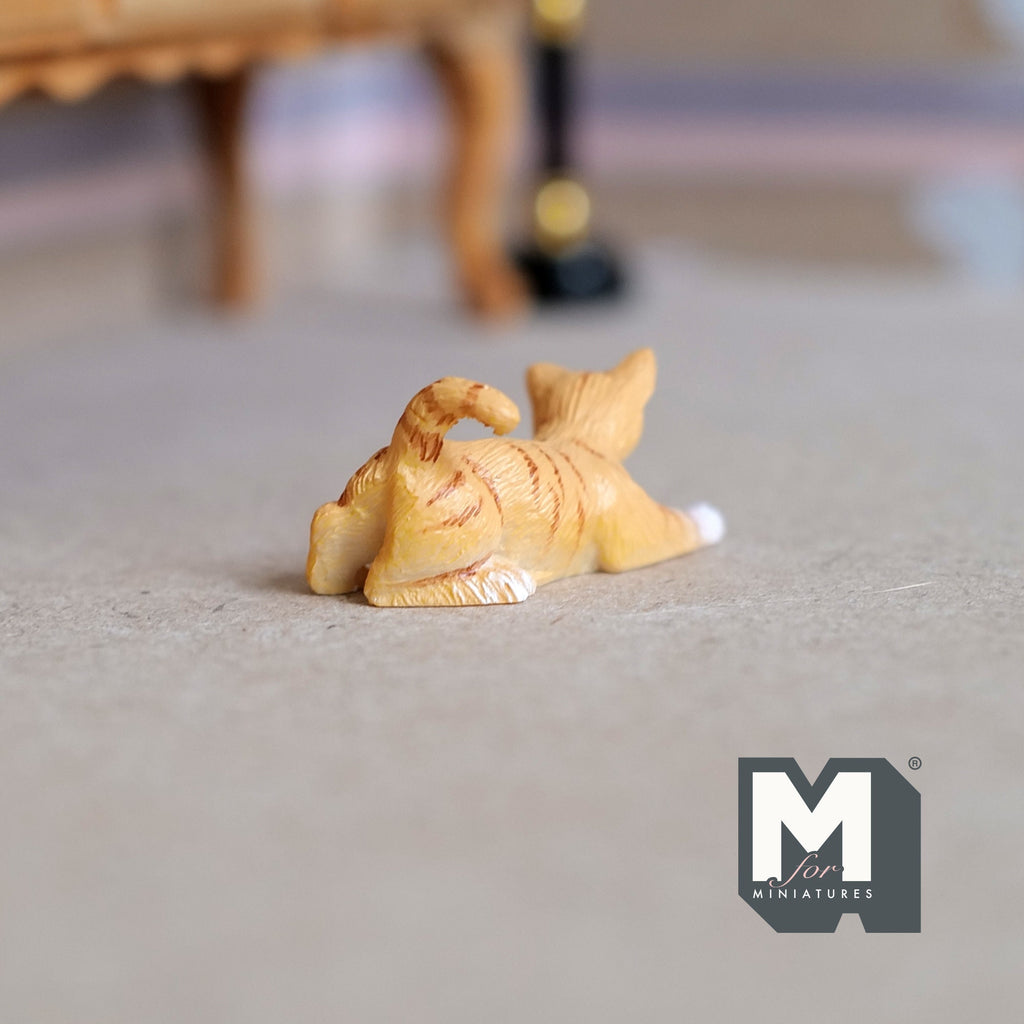 Miniature Playing Tabby Cat 1:12 Scale Animal (cast resin) - C034