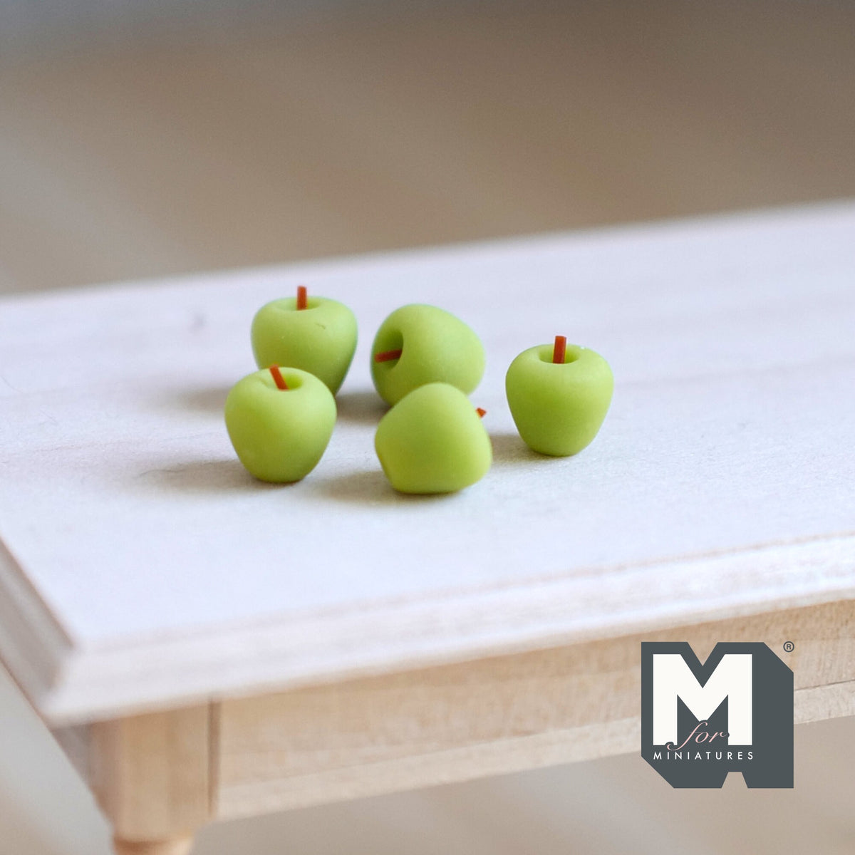 1:12 Dollhouse Miniature fruit 5 x apple - D059