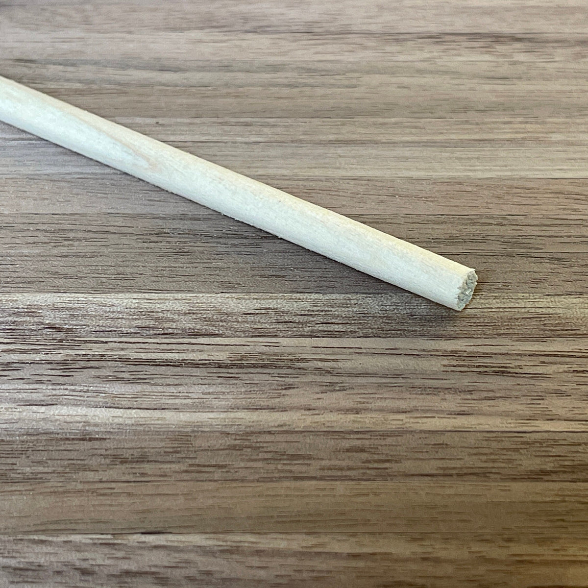 Miniature Wood Dowel Rod for Curtain Rods and Columns, 1/4 inch dia., 18 inch long, DIY Dollhouse Supply