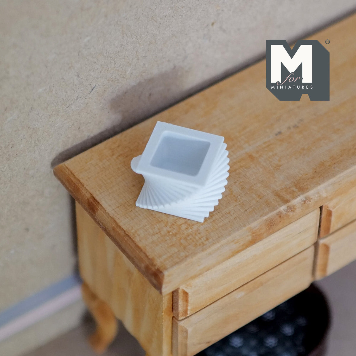 1:12 Scale Miniature Twisted Square Planter, 1/2 inch tall, DIY Dollhouse Supply (white)