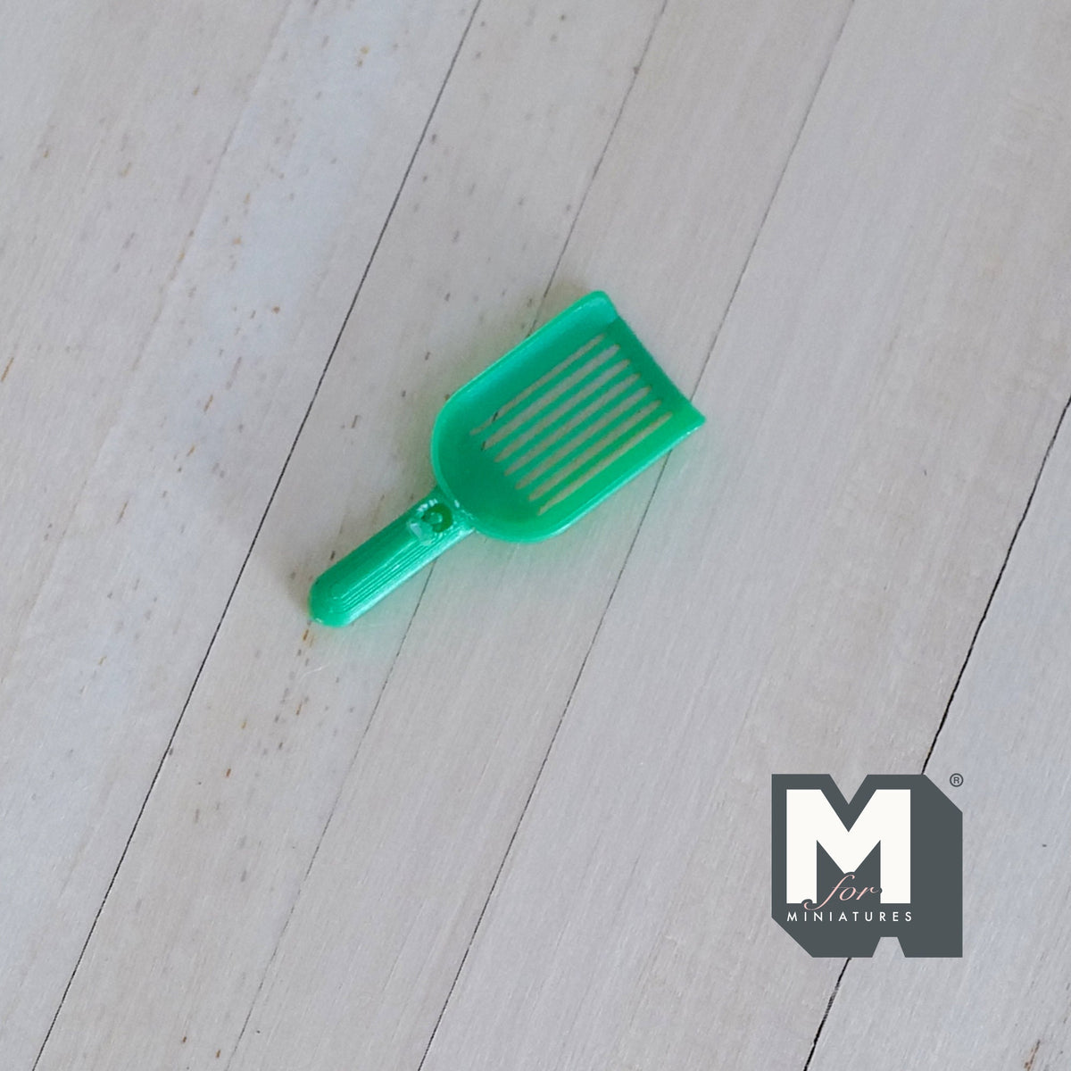 1:12 Scale Miniature Cat Litter Scoop, 13/16 inch long, DIY Dollhouse Supply (green)