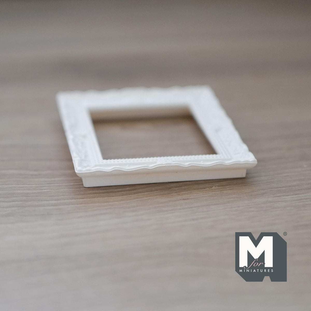 1:12 Scale Miniature Ornate Rectangular Picture Frame, 2-15/16 inch tall, DIY Dollhouse Supply (white)